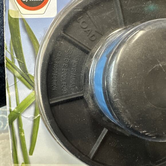 New Shakespeare Auto Winder II String Trimmer Bump Head 0.80 - .105" Cartridge - Picture 7 of 12